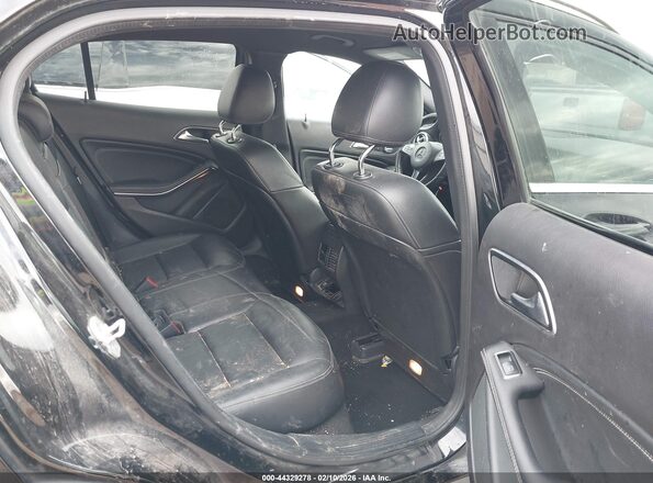 WDCTG4EB4JJ421946 2018 MERCEDES-BENZ GLA 250 Черный Вид наклейки с VIN-кодом