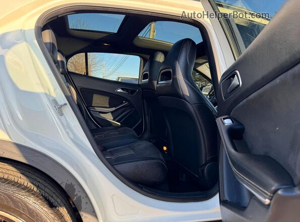 WDCTG4EB5JJ374538 2018 MERCEDES-BENZ GLA White Widok z tyłu