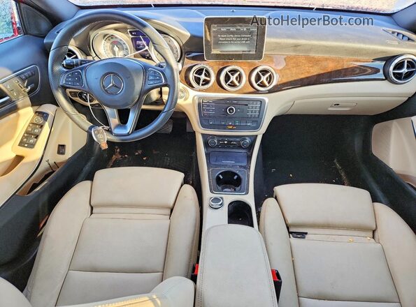 WDCTG4EB6GJ256250 2016 MERCEDES-BENZ GLA Red Вид панелі приладів