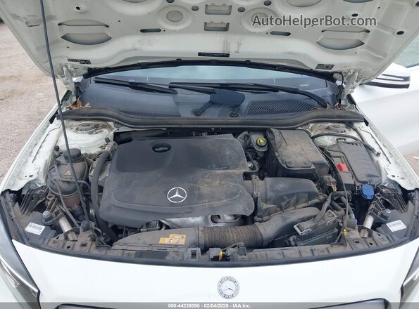 WDCTG4EB6HJ302287 2017 MERCEDES-BENZ GLA 250 Белый Вид сзади
