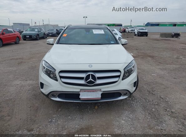WDCTG4EB6HJ302287 2017 MERCEDES-BENZ GLA 250 Белый Вид щитка приборов