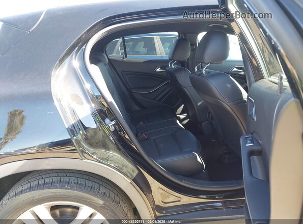 WDCTG4EB6LU024062 2020 MERCEDES-BENZ GLA 250 Black VIN sticker view