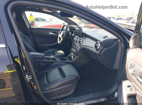 WDCTG4EB6LU026376 2020 MERCEDES-BENZ GLA 250 Black Widok wnętrza z przodu