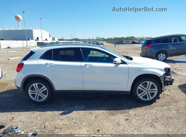 WDCTG4EB7LJ650138 2020 MERCEDES-BENZ GLA 250 White Панорамний вид салону 360°