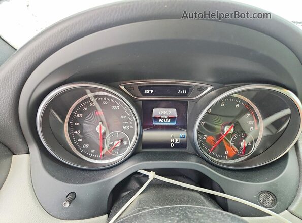WDCTG4EB8JJ500830 2018 MERCEDES-BENZ GLA Белый Вид щитка приборов
