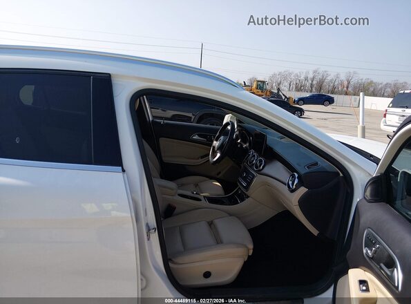 WDCTG4EBXKU012768 2019 MERCEDES-BENZ GLA 250 White წინა სალონის ხედი