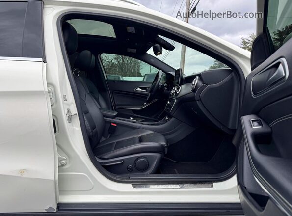 WDCTG4GB4GJ272637 2016 MERCEDES-BENZ GLA Белый Вид спереди