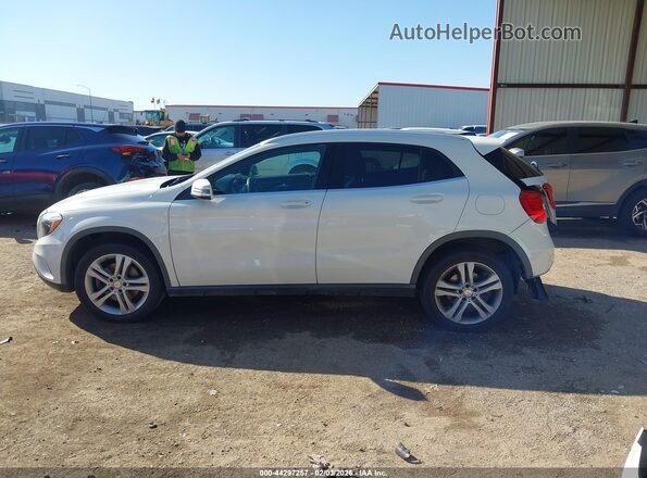 WDCTG4GBXHJ332020 2017 MERCEDES-BENZ GLA 250 Белый Панорамный вид салона 360°