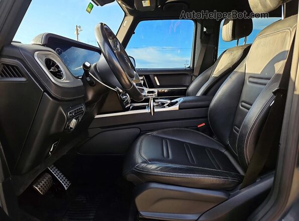 WDCYC6BJ9LX333757 2020 MERCEDES-BENZ G-CLASS Gray Widok wnętrza z przodu