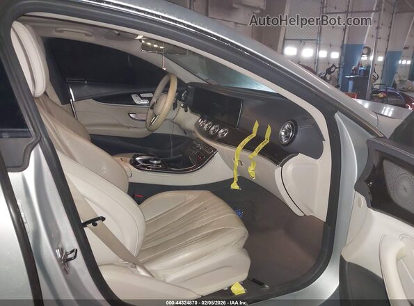 WDD2J5JB8KA036802 2019 MERCEDES-BENZ CLS-CLASS Silver Widok wnętrza z przodu