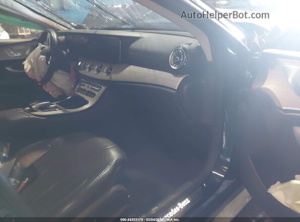 WDD2J5KB2KA013756 2019 MERCEDES-BENZ CLS-CLASS Blue Вид салону спереду