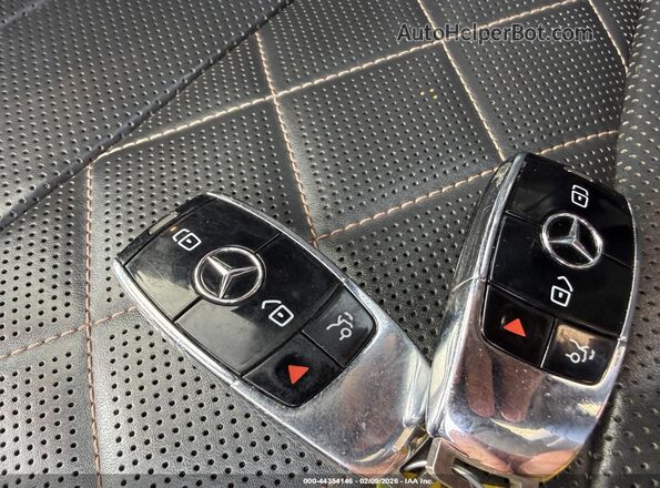 WDD2J5KB5KA007224 2019 MERCEDES-BENZ CLS-CLASS Черный Вид панели приборов