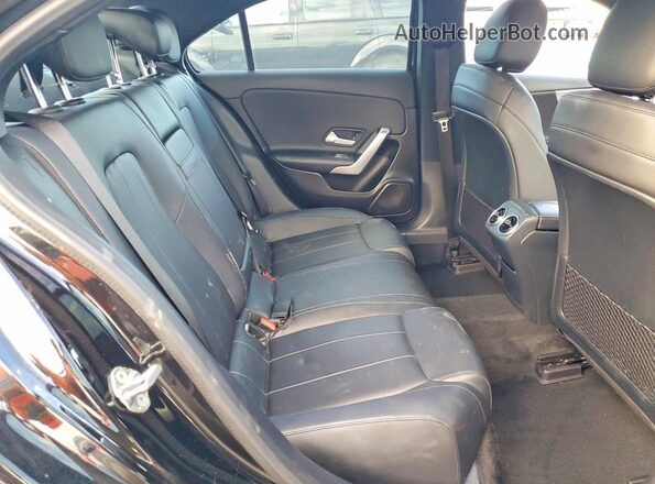 WDD3G4EB0KW002797 2019 MERCEDES-BENZ A Black Widok tylnych siedzeń