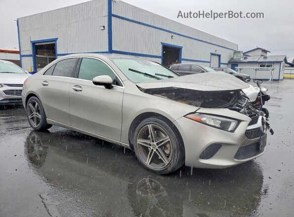 WDD3G4EB4KW002740 2019 MERCEDES-BENZ A Желто-коричневый Передняя правая четверть