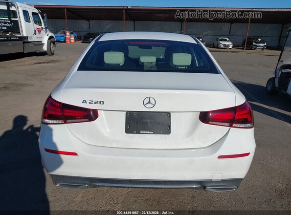 WDD3G4EB4KW033826 2019 MERCEDES-BENZ A 220 White 