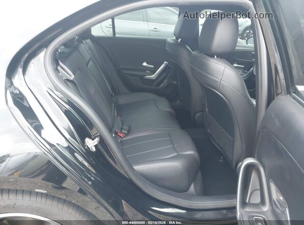 WDD3G4EB6KW013769 2019 MERCEDES-BENZ A 220 Черный Вид наклейки с VIN-кодом