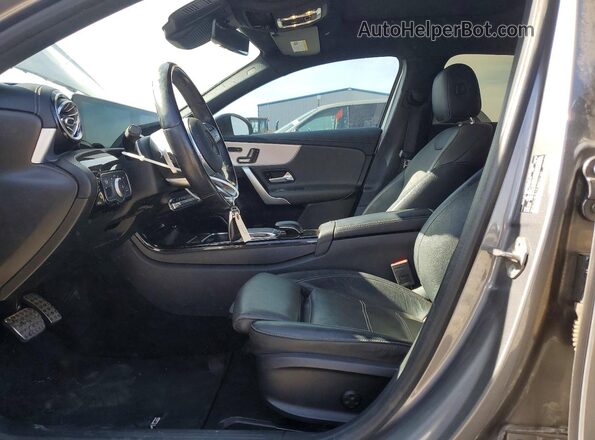 WDD3G4EB7KW003140 2019 MERCEDES-BENZ A Угольный Вид салона спереди