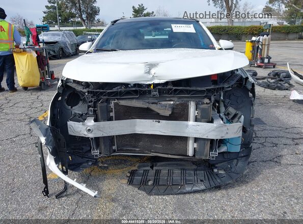 WDD3G4EBXKW011894 2019 MERCEDES-BENZ A 220 White Widok wnętrza z tyłu