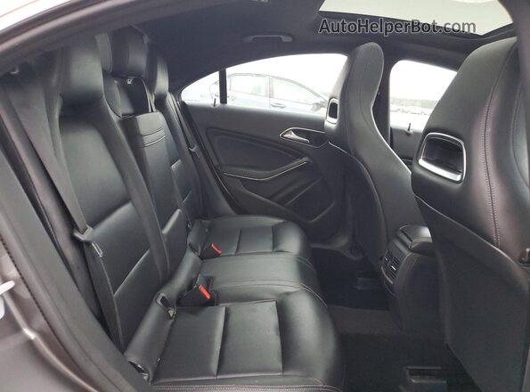 WDDSJ4EB0GN338427 2016 MERCEDES-BENZ CLA-CLASS Gray Widok tylnych siedzeń