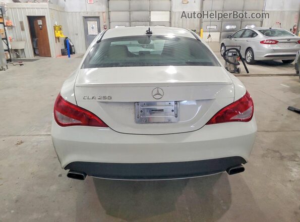 WDDSJ4EB0GN349556 2016 MERCEDES-BENZ CLA-CLASS Белый Вид сзади