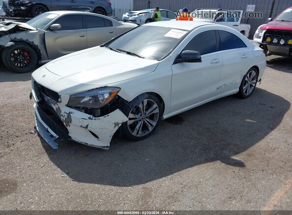 WDDSJ4EB0JN590833 2018 MERCEDES-BENZ CLA 250 Белый Передняя левая четверть