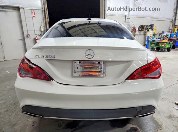 WDDSJ4EB2HN399957 2017 MERCEDES-BENZ CLA-CLASS White Widok z tyłu
