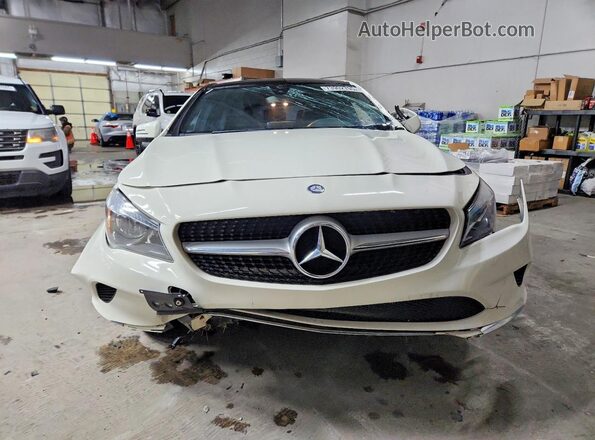 WDDSJ4EB2HN399957 2017 MERCEDES-BENZ CLA-CLASS White Widok z przodu
