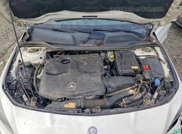 WDDSJ4EB2HN416045 2017 MERCEDES-BENZ CLA-CLASS White უკანა სალონის ხედი