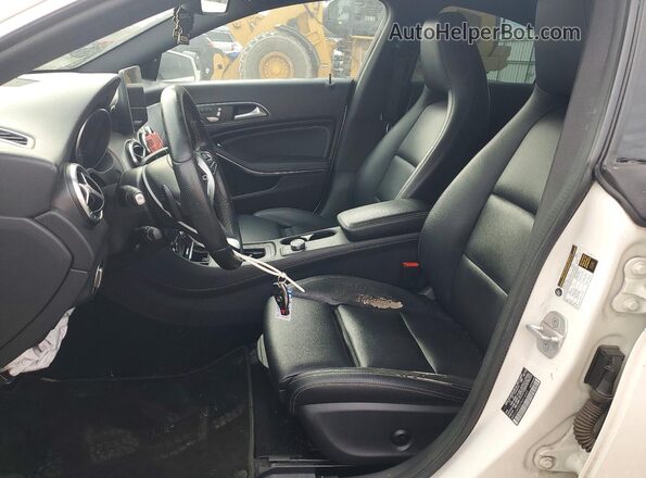 WDDSJ4EB2HN416045 2017 MERCEDES-BENZ CLA-CLASS White წინა სალონის ხედი