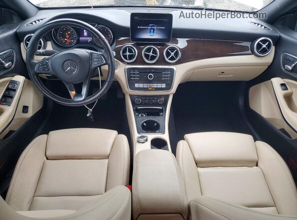 WDDSJ4EB8KN711593 2019 MERCEDES-BENZ CLA-CLASS Серебряный Вид панели приборов