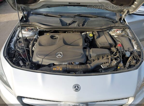 WDDSJ4EB9JN521719 2018 MERCEDES-BENZ CLA 250 Silver Вид ззаду