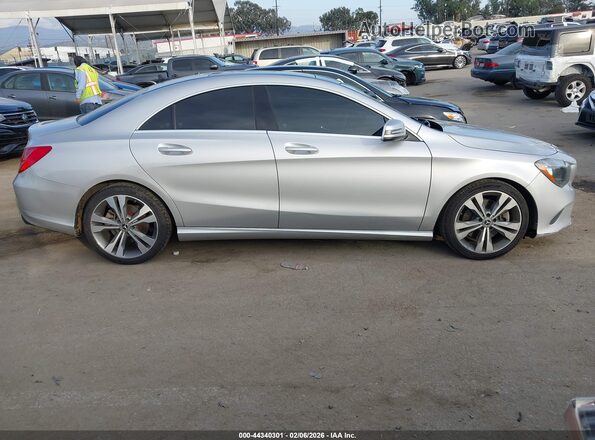 WDDSJ4EB9JN521719 2018 MERCEDES-BENZ CLA 250 Silver Вид задньої частини салону