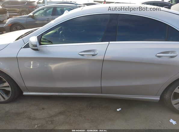 WDDSJ4EB9JN521719 2018 MERCEDES-BENZ CLA 250 Silver Панорамний вид салону 360°