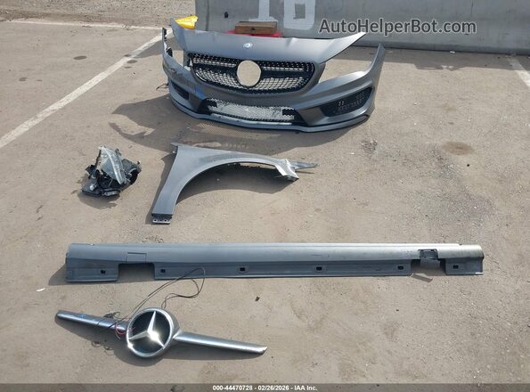 WDDSJ4EBXGN365067 2016 MERCEDES-BENZ CLA 250 Gray ხელსაწყოთა პანელის ხედი