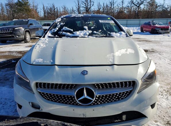 WDDSJ4GB2GN360524 2016 MERCEDES-BENZ CLA-CLASS Белый Вид спереди