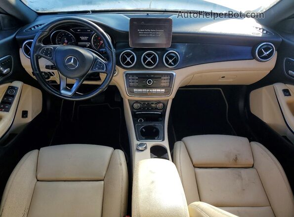 WDDSJ4GB2KN724403 2019 MERCEDES-BENZ CLA-CLASS Белый Вид панели приборов