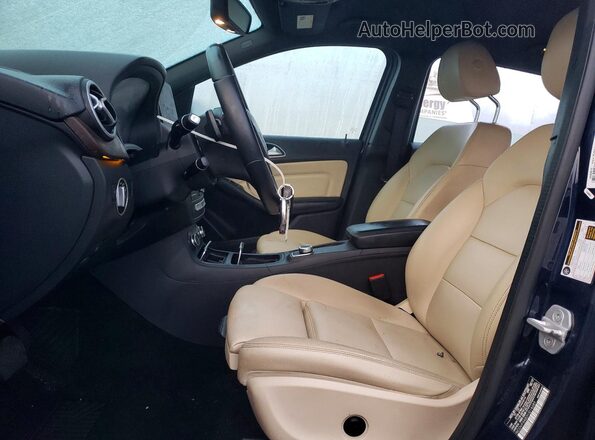 WDDVP9AB0HJ014689 2017 MERCEDES-BENZ B-CLASS Blue წინა პანელის ხედი
