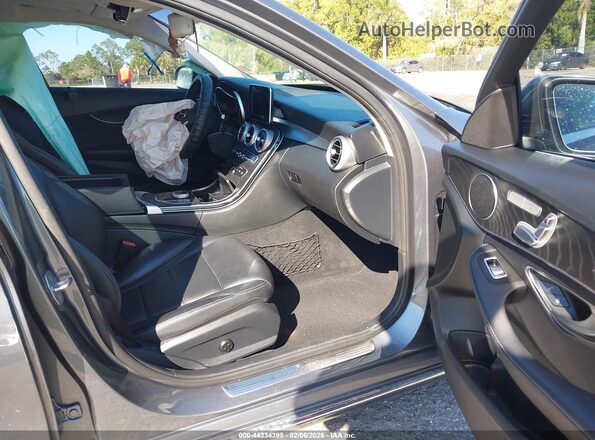 WDDWF4JB7HR248856 2017 MERCEDES-BENZ C-CLASS Серый Вид салона спереди