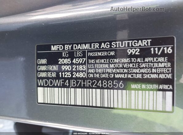 WDDWF4JB7HR248856 2017 MERCEDES-BENZ C-CLASS Серый Вид подкапотного пространства