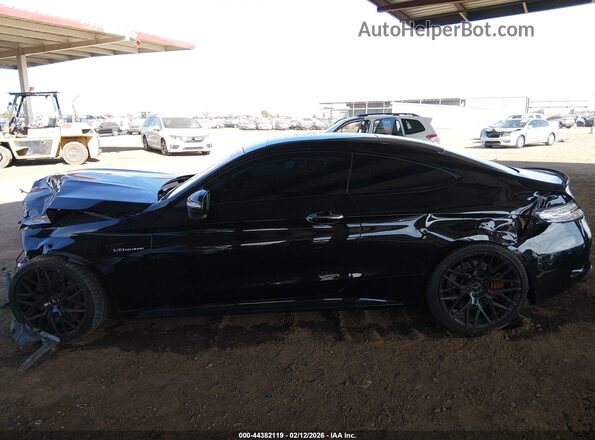 WDDWJ8HB5HF475007 2017 MERCEDES-BENZ AMG C 63 Black Widok wnętrza z tyłu