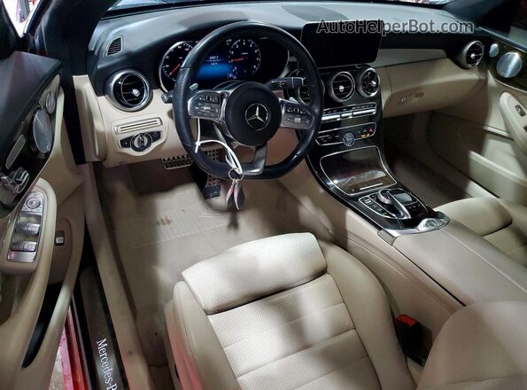 WDDWK8EB6KF913753 2019 MERCEDES-BENZ C Красный Вид панели приборов
