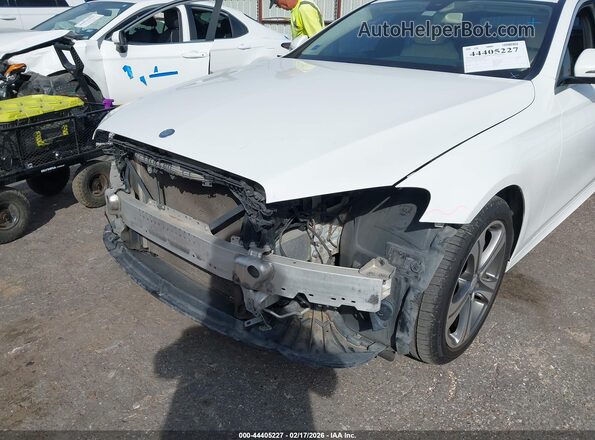 WDDZF4JB2HA120262 2017 MERCEDES-BENZ E-CLASS Белый Вид спереди