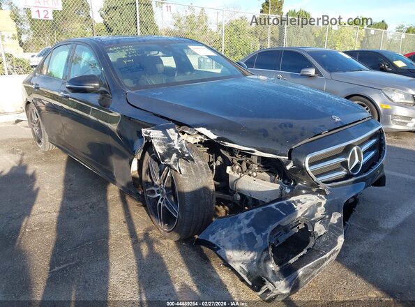 WDDZF4JB4KA488482 2019 MERCEDES-BENZ E-CLASS Черный Передняя правая четверть