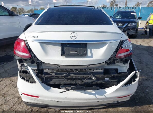 WDDZF4JB5JA345152 2018 MERCEDES-BENZ E-CLASS Белый 