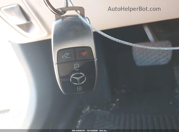 WDDZF4JB7KA508868 2019 MERCEDES-BENZ E-CLASS Серый Вид панели приборов
