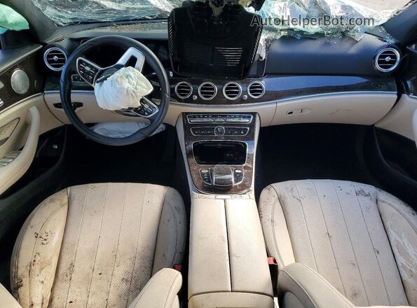 WDDZF4JB7KA636432 2019 MERCEDES-BENZ E Blue Widok deski rozdzielczej