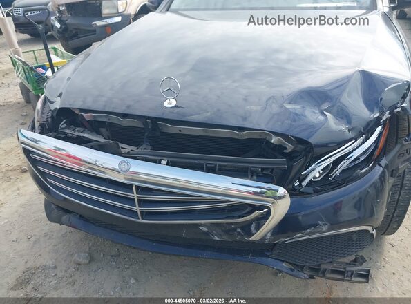 WDDZF4JBXHA099984 2017 MERCEDES-BENZ E-CLASS Синий Вид спереди