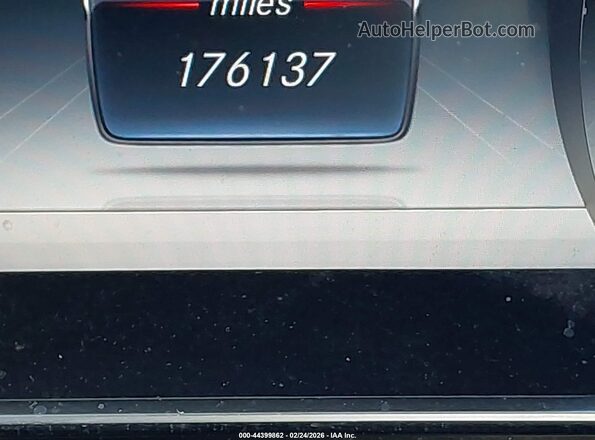 WDDZF4KB3HA036028 2017 MERCEDES-BENZ E-CLASS Серебряный Панорамный вид салона 360°