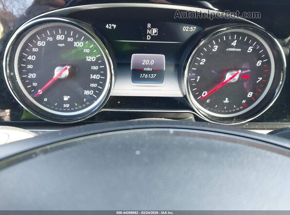 WDDZF4KB3HA036028 2017 MERCEDES-BENZ E-CLASS Серебряный Вид задних сидений