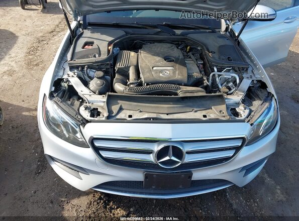 WDDZF4KB3HA036028 2017 MERCEDES-BENZ E-CLASS Серебряный Вид сзади